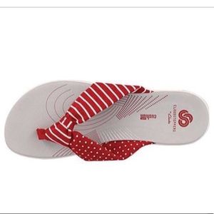 Clarks Cloudsteppers “Arla Glison” Thong Sandal